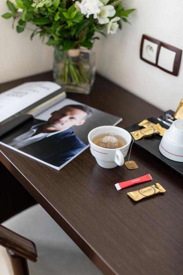 Hotel Le Florin Rennes Zewnętrze zdjęcie