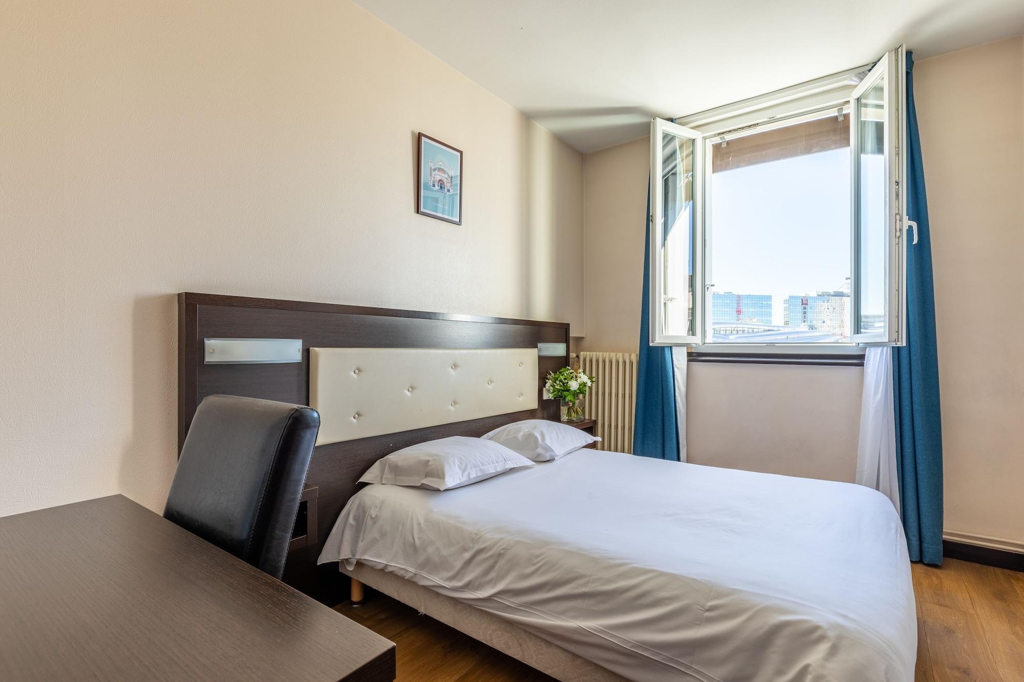 Hotel Le Florin Rennes Zewnętrze zdjęcie