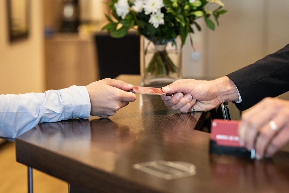 Hotel Le Florin Rennes Zewnętrze zdjęcie