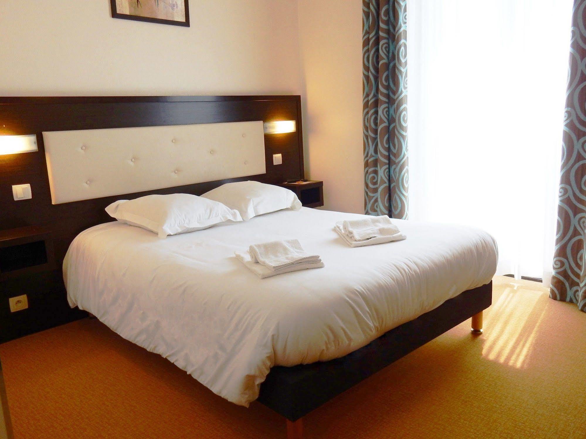 Hotel Le Florin Rennes Zewnętrze zdjęcie